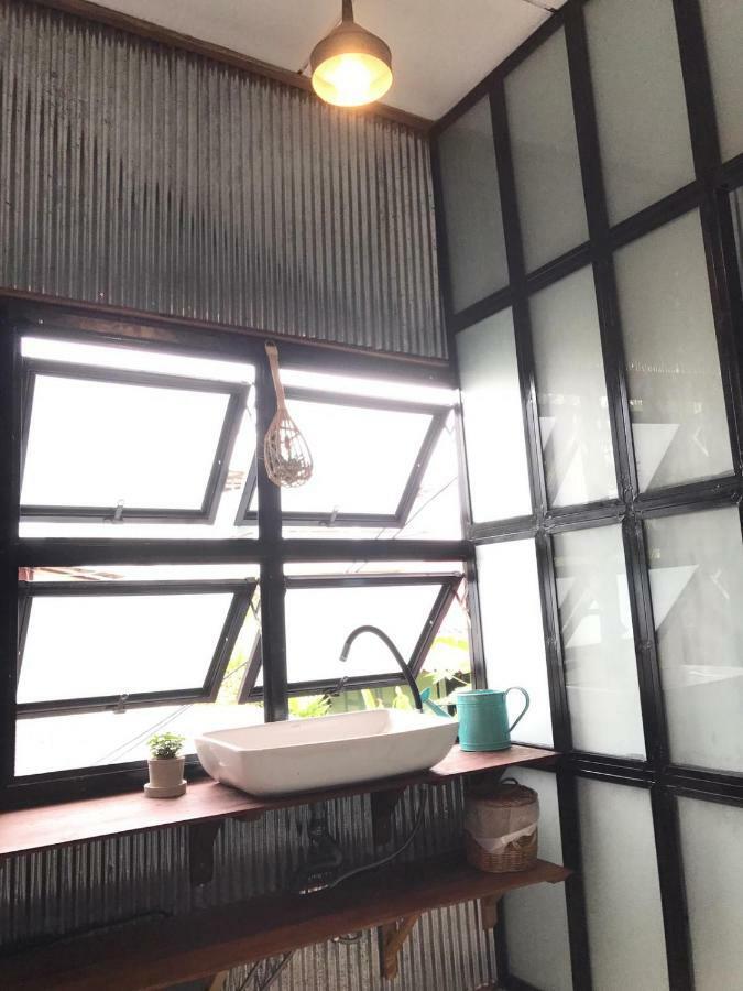 Pickbaan Hostel Lamphun Luaran gambar