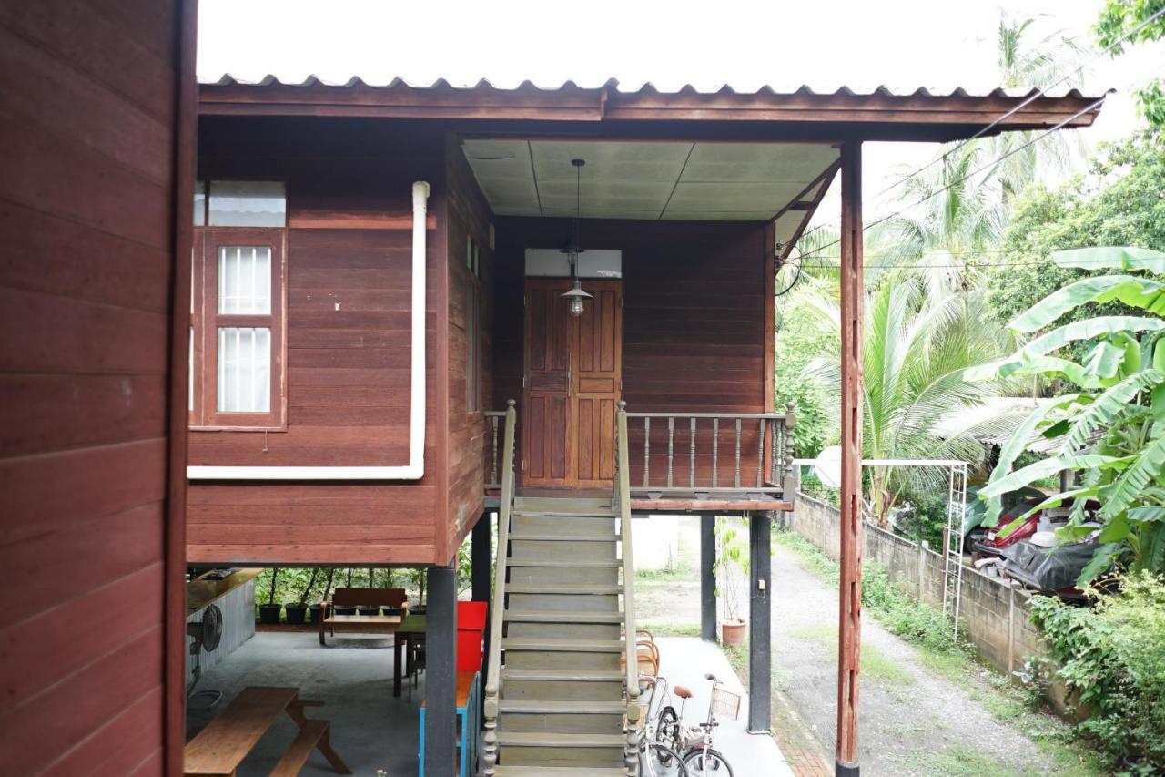 Pickbaan Hostel Lamphun Luaran gambar